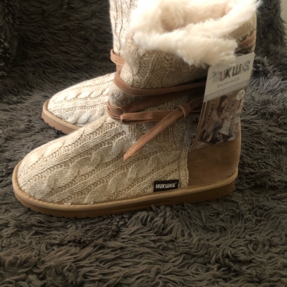 MukLuks - Picture 3 of 3